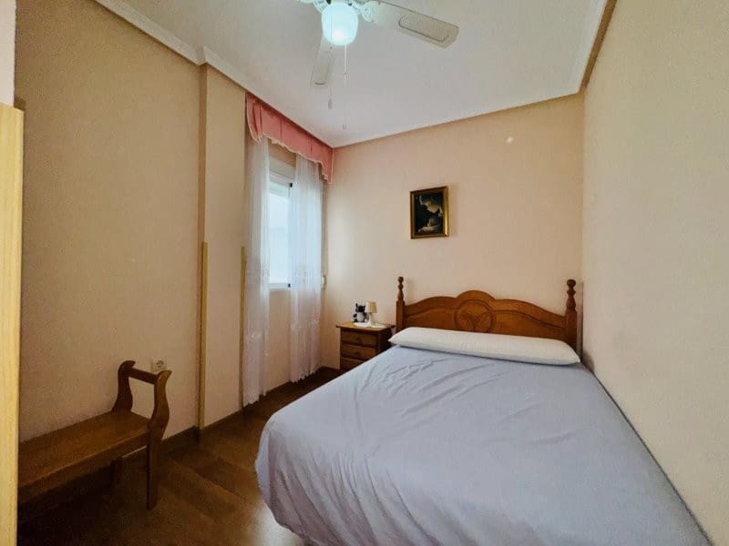 Apartamento de 2 habitaciones en La Mata en venta - 209.000 € (Ref: 10080546)