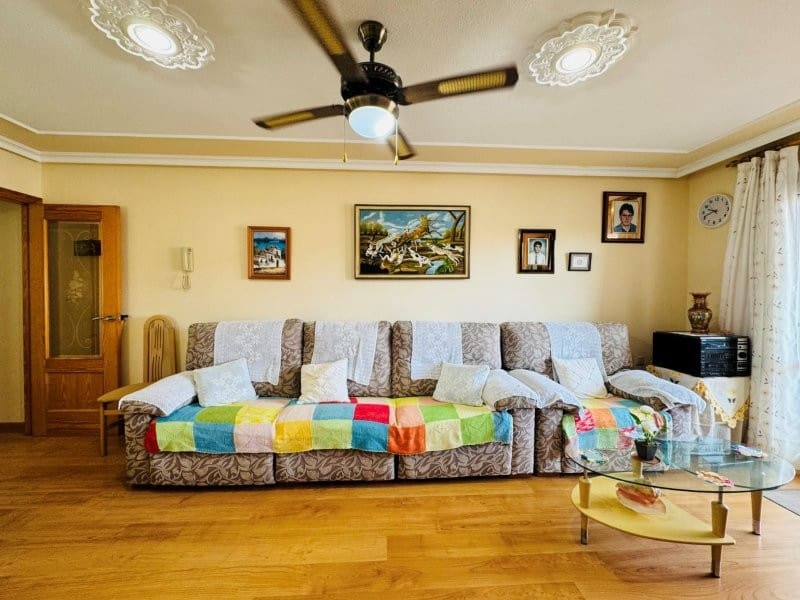 Apartamento de 2 habitaciones en La Mata en venta - 209.000 € (Ref: 10080546)