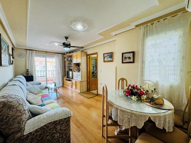 Apartamento de 2 habitaciones en La Mata en venta - 209.000 € (Ref: 10080546)