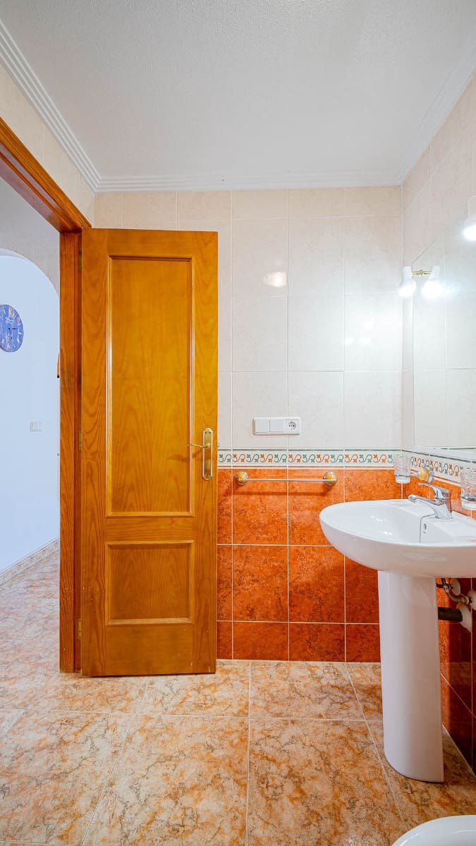 2 Zimmer Apartment zu verkaufen in Orihuela Costa mit Pool Garage - 155.000 € (Ref: 10080549)