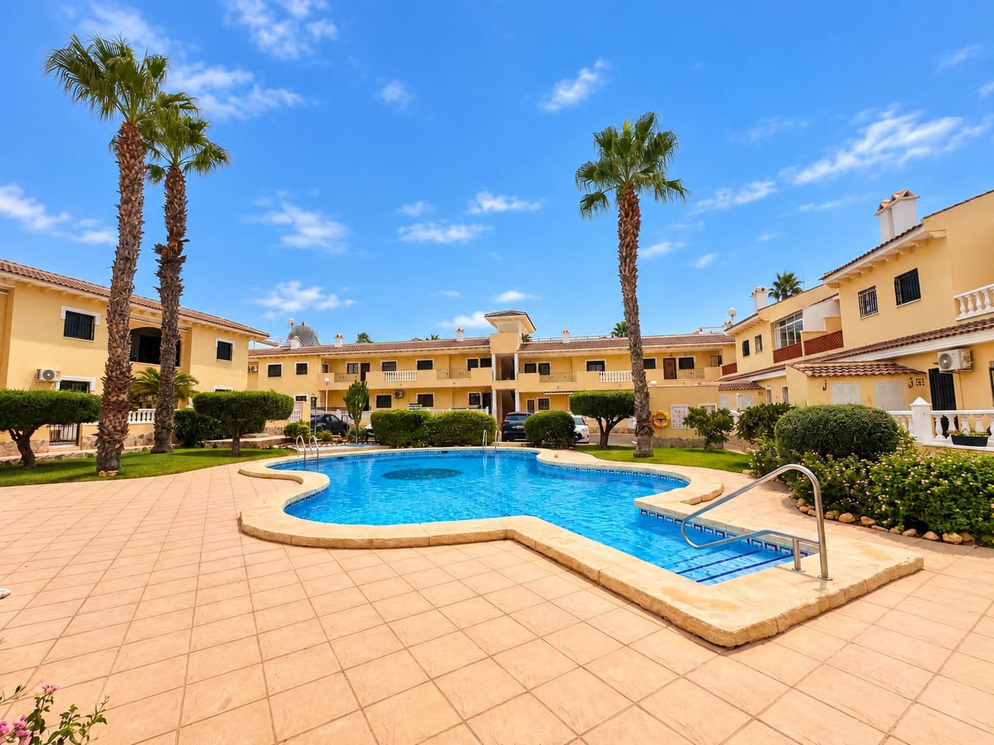 Apartamento de 2 habitaciones en Doña Pepa en venta con piscina garaje - 179.950 € (Ref: 10086587)