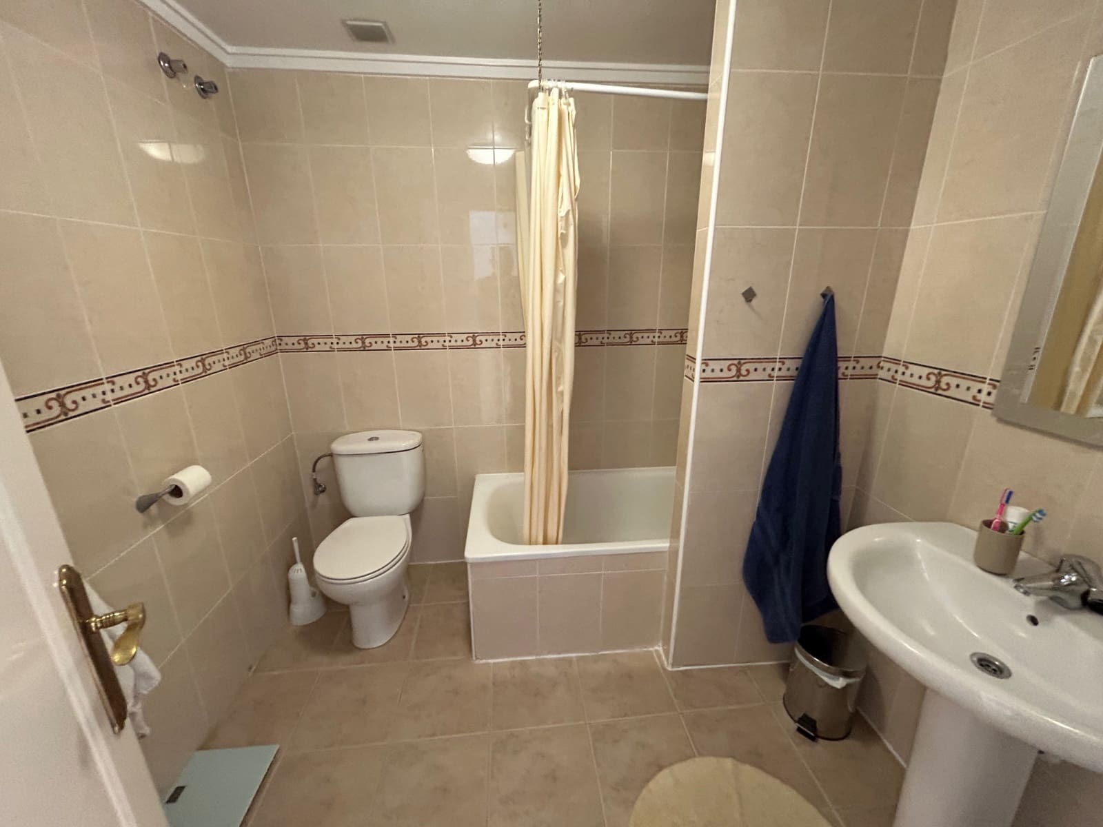 3 soveværelse Semi-Rækkehus til salg i La Marquesa med swimmingpool - € 299.950 (Ref: 10091354)