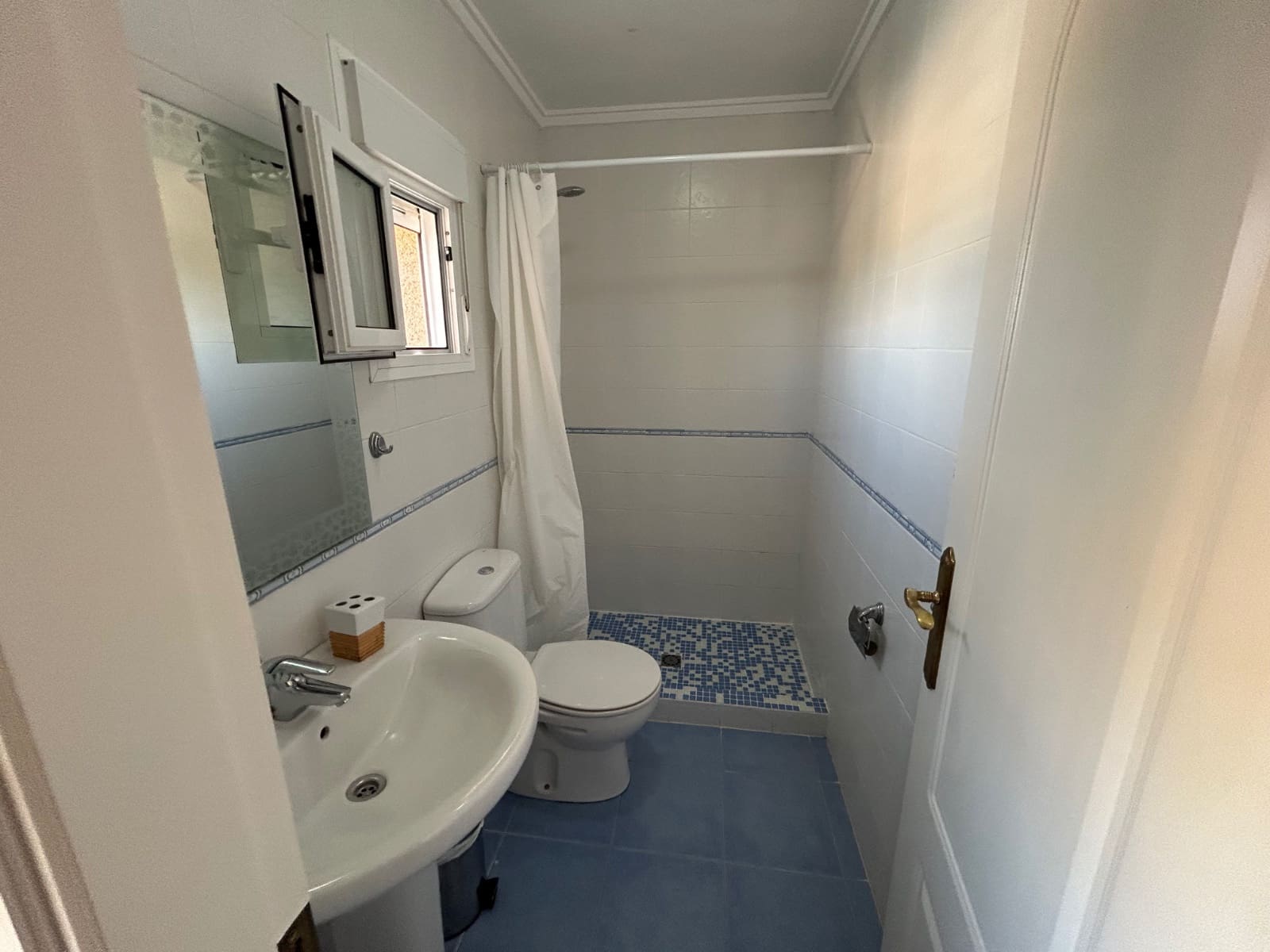 3 soveværelse Semi-Rækkehus til salg i La Marquesa med swimmingpool - € 299.950 (Ref: 10091354)