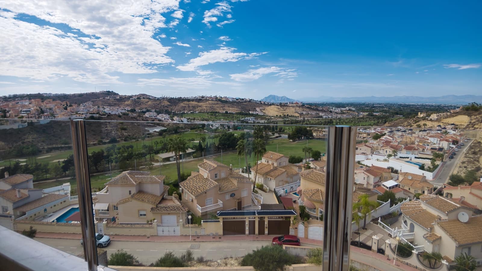 3 bedroom Semi-detached Villa for sale in La Marquesa with pool - € 299,950 (Ref: 10091354)