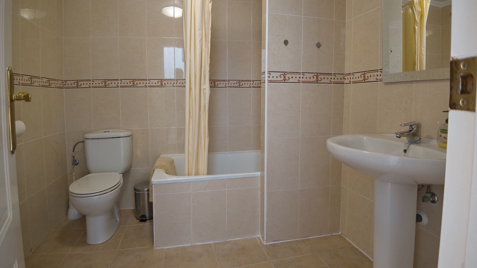 3 bedroom Semi-detached Villa for sale in La Marquesa with pool - € 299,950 (Ref: 10091354)
