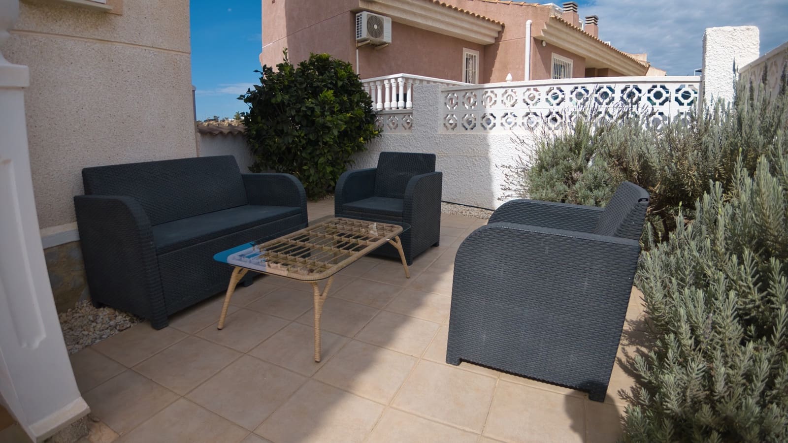 3 bedroom Semi-detached Villa for sale in La Marquesa with pool - € 299,950 (Ref: 10091354)