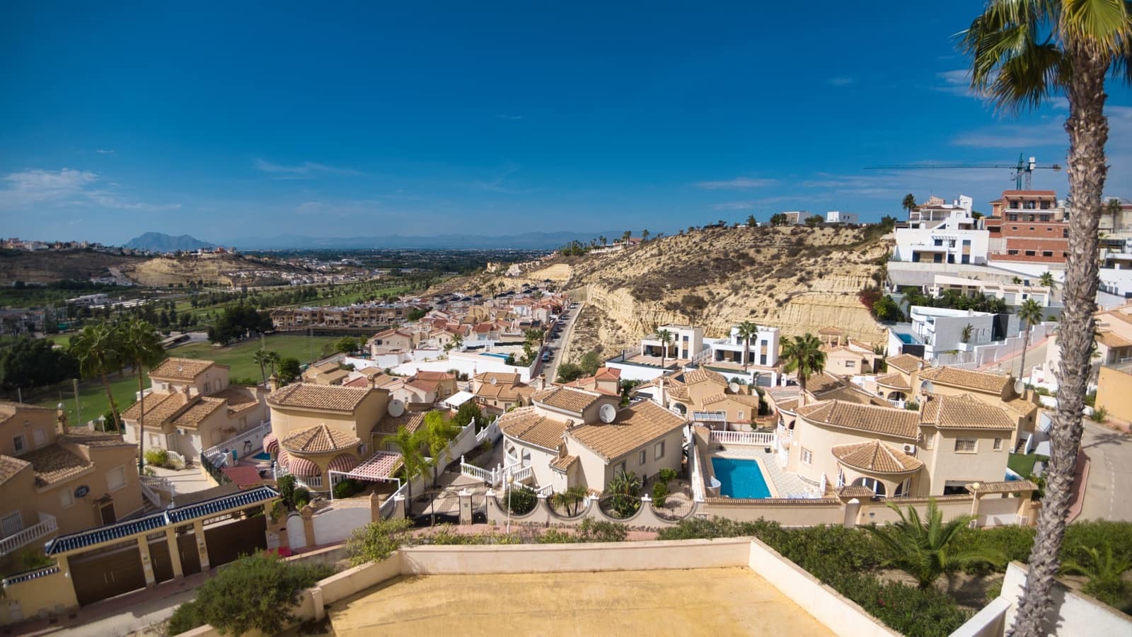 3 bedroom Semi-detached Villa for sale in La Marquesa with pool - € 299,950 (Ref: 10091354)