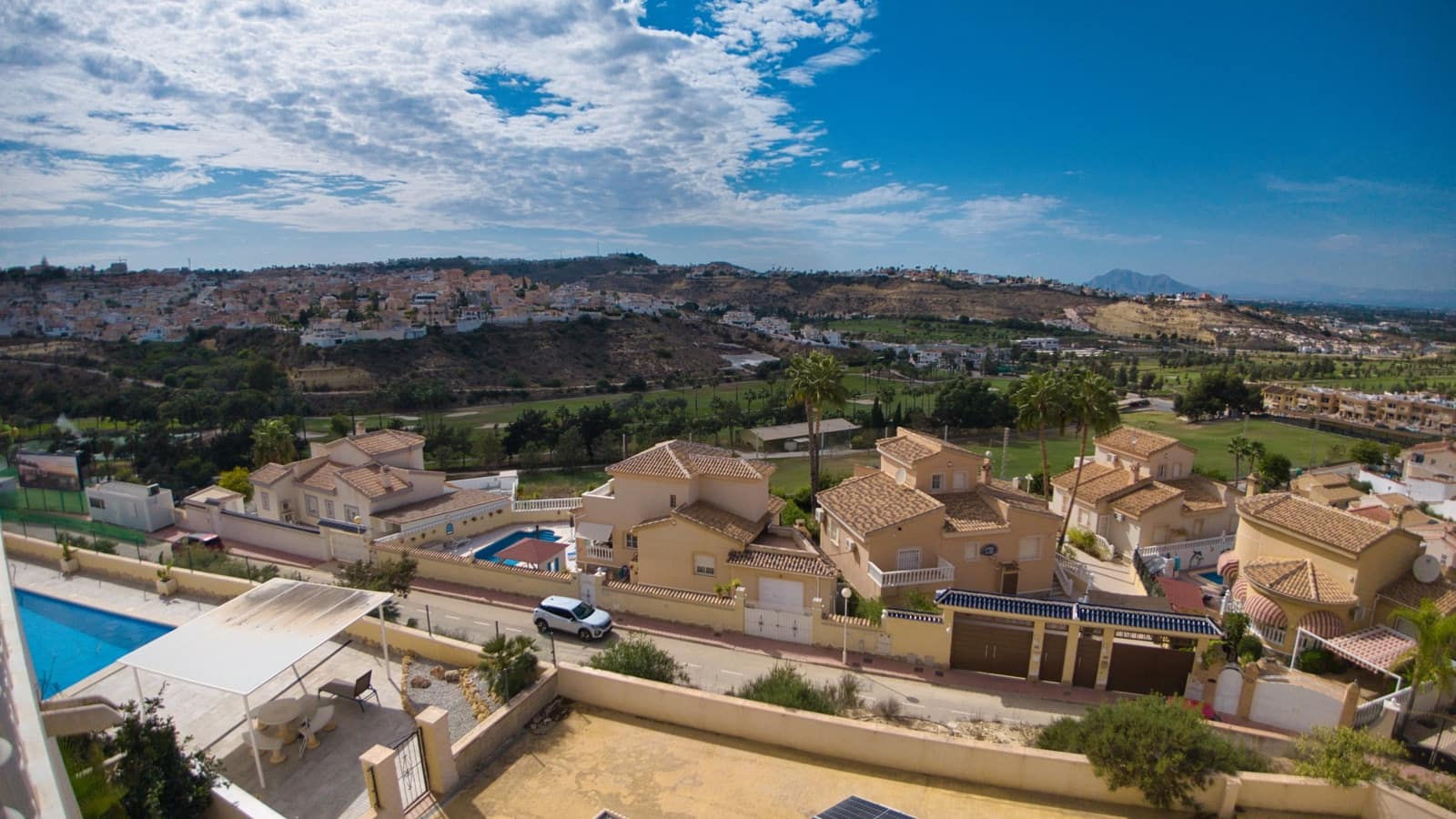 3 bedroom Semi-detached Villa for sale in La Marquesa with pool - € 299,950 (Ref: 10091354)