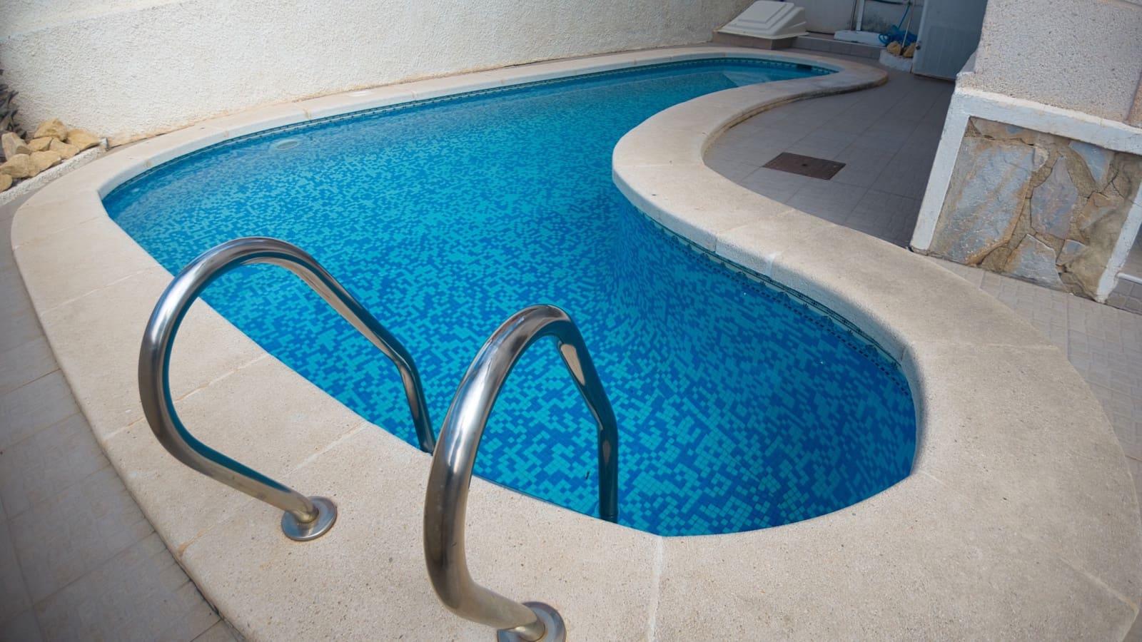 3 bedroom Semi-detached Villa for sale in La Marquesa with pool - € 299,950 (Ref: 10091354)