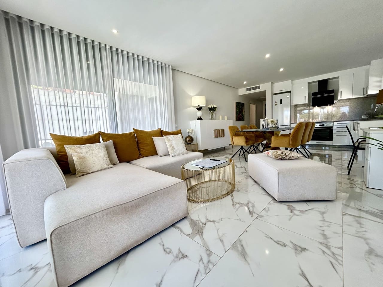 3 soverom Villa til salgs i Estrella de Mar med svømmebasseng garasje - € 1 598 000 (Ref: 10094298)