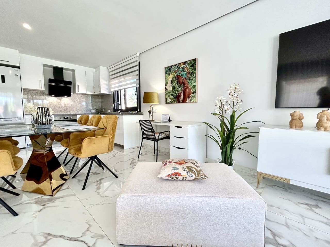 3 soverom Villa til salgs i Estrella de Mar med svømmebasseng garasje - € 1 598 000 (Ref: 10094298)