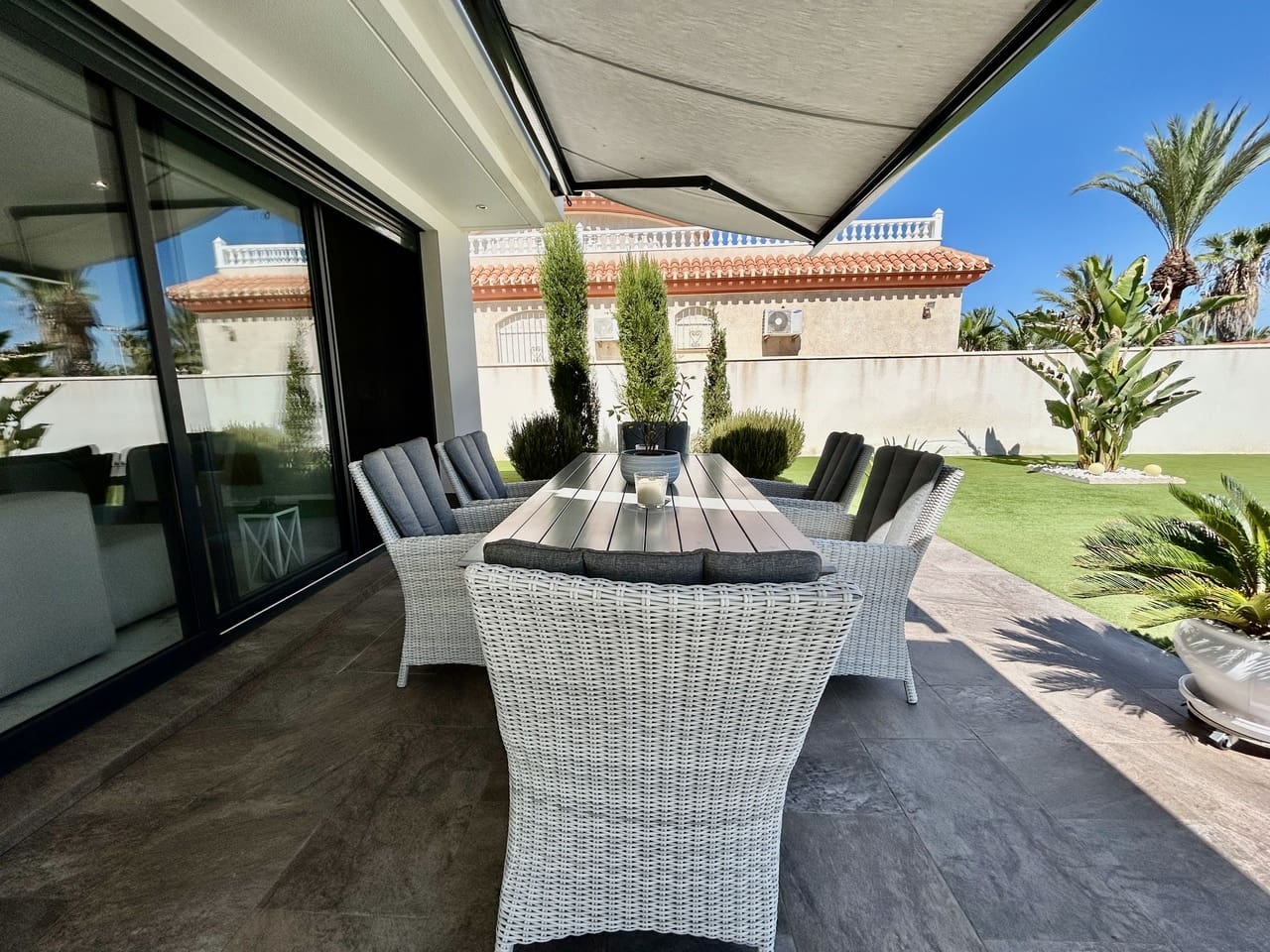 3 soverom Villa til salgs i Estrella de Mar med svømmebasseng garasje - € 1 598 000 (Ref: 10094298)