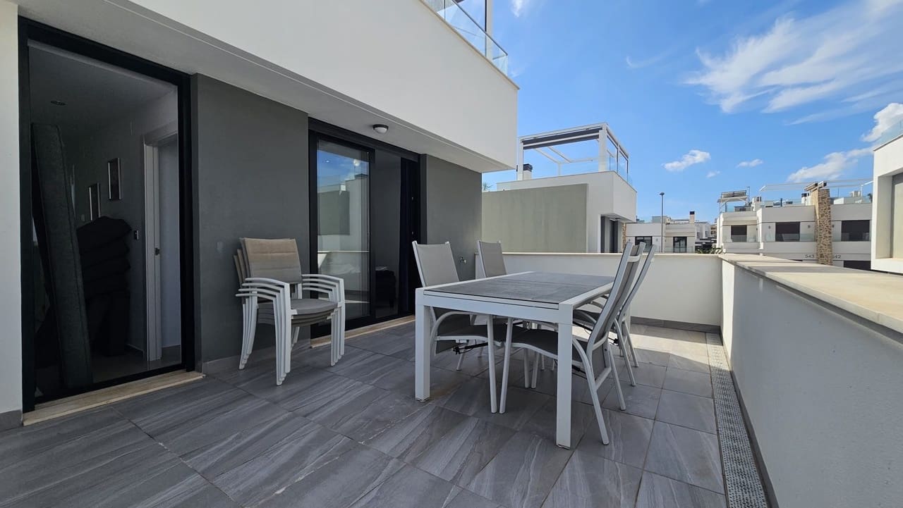 6 slaapkamer Villa te koop in Villamartin met zwembad garage - € 546.950 (Ref: 10097574)