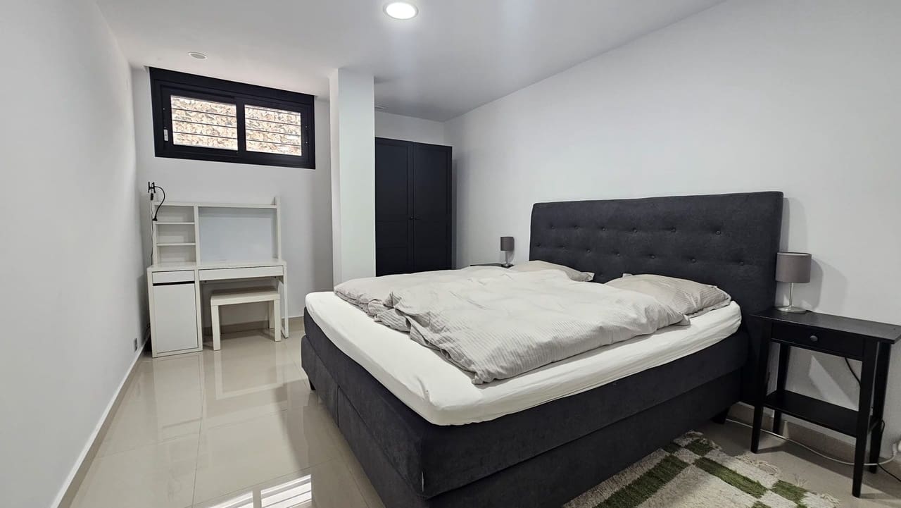 6 slaapkamer Villa te koop in Villamartin met zwembad garage - € 546.950 (Ref: 10097574)