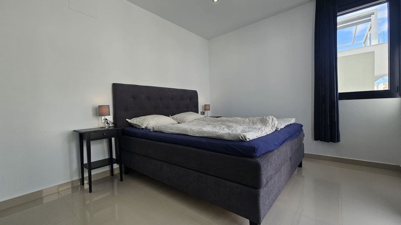 6 slaapkamer Villa te koop in Villamartin met zwembad garage - € 546.950 (Ref: 10097574)