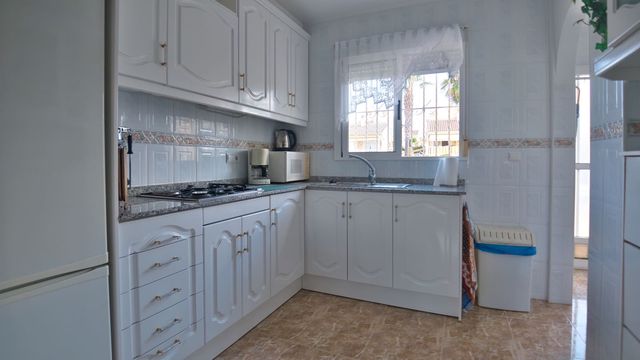 2 bedroom Semi-detached Villa for sale in Benimar, Benijófar with pool garage - € 239,950 (Ref: 10098635)