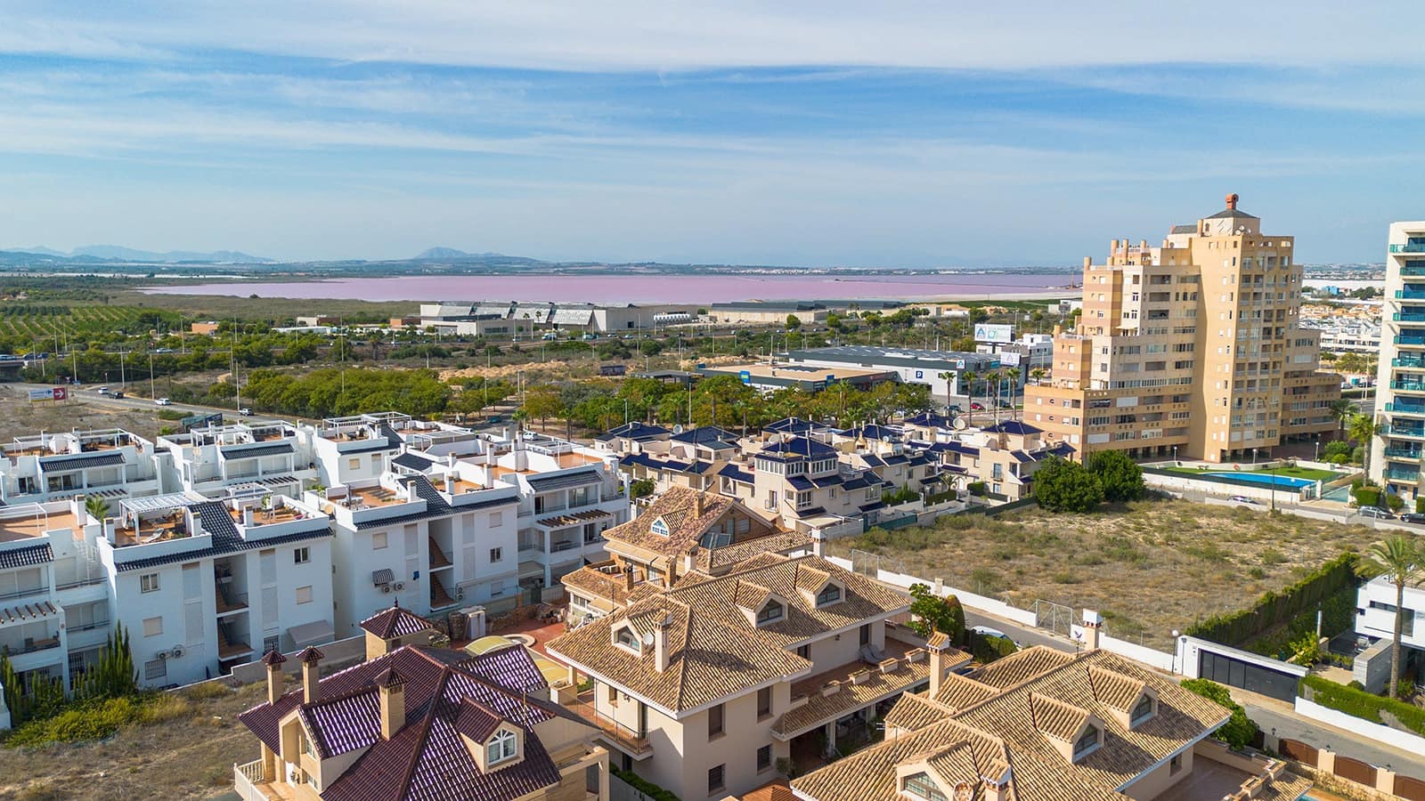 7 soverom Villa til salgs i Torrevieja med svømmebasseng garasje - € 2 250 000 (Ref: 10098833)