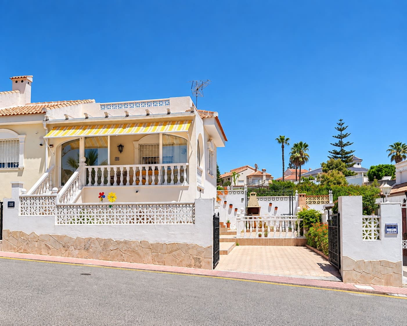 2 chambre Maison de Ville à vendre à Ciudad Quesada avec piscine garage - 219 000 € (Ref: 10098834)