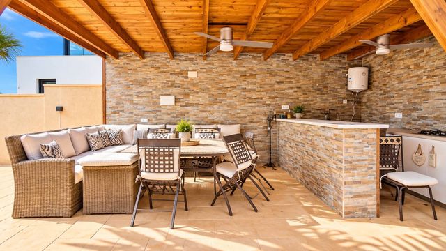 3 sypialnia Willa na sprzedaż w Ciudad Quesada, Rojales z basenem garażem - 370 000 € (Ref: 10100560)