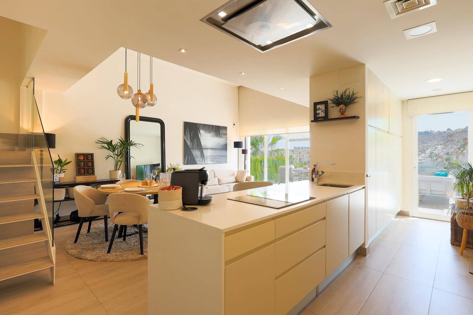 4 slaapkamer Villa te koop in Benijofar met zwembad garage - € 799.000 (Ref: 10100561)