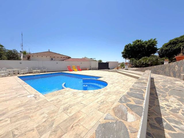 5 Zimmer Villa zu verkaufen in Blue Lagoon mit Pool Garage - 990.000 € (Ref: 10101556)