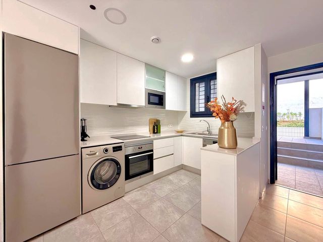 2 quarto Apartamento para venda em Villamartin, Orihuela com piscina garagem - 249 000 € (Ref: 10101557)