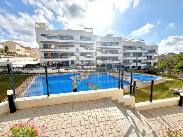 2 quarto Apartamento para venda em Villamartin, Orihuela com piscina garagem - 249 000 € (Ref: 10101557)
