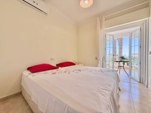 4 slaapkamer Villa te koop in Ciudad Quesada, Rojales met zwembad garage - € 690.000 (Ref: 10101830)