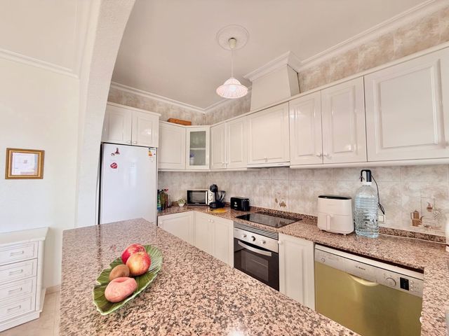 4 camera da letto Villa in vendita in Ciudad Quesada, Rojales con piscina garage - 690.000 € (Rif: 10101830)