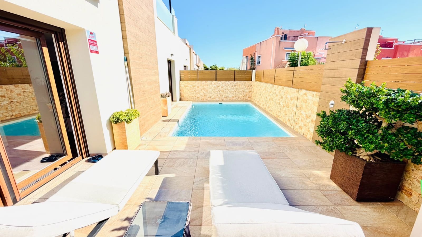 3 soveværelse Semi-Rækkehus til salg i Los Montesinos med swimmingpool - € 392.500 (Ref: 10109029)