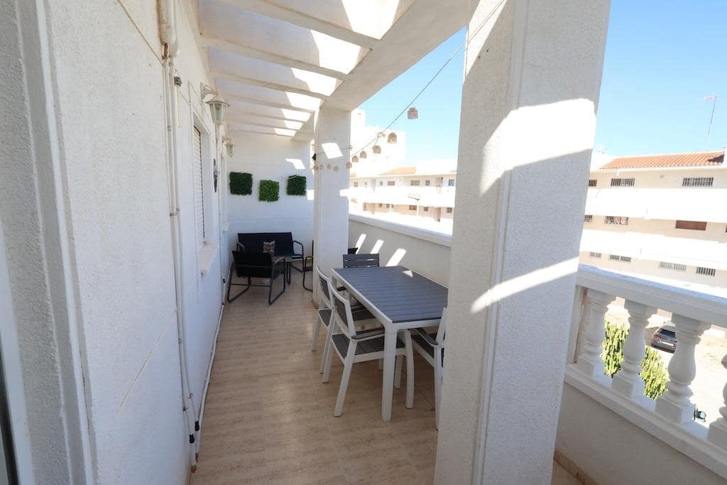 2 bedroom Apartment for sale in Torrevieja with pool - € 125,000 (Ref: 10109032)