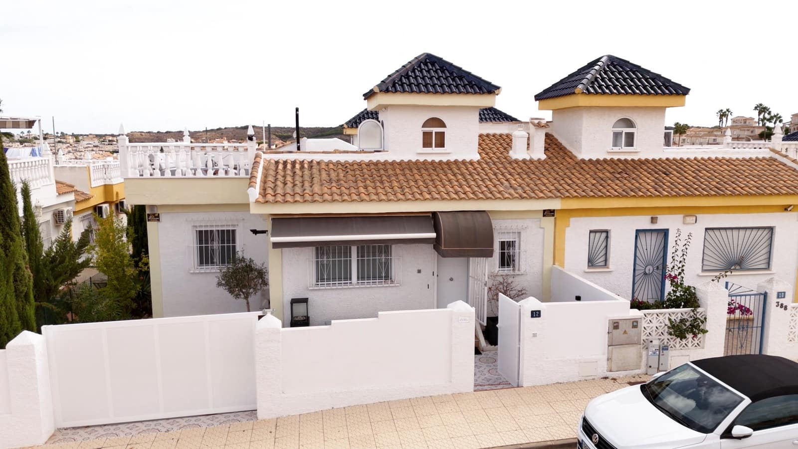 2 bedroom Semi-detached Villa for sale in La Marquesa with pool - € 199,950 (Ref: 10111880)