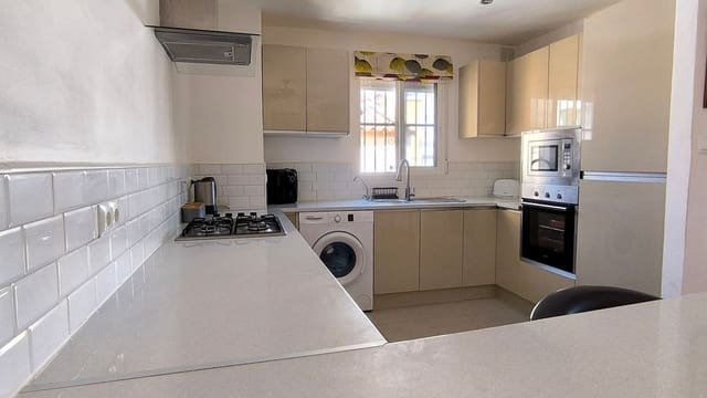 3 sovrum Villa till salu i Montebello, La Nucia med pool garage - 225 000 € (Ref: 10116034)