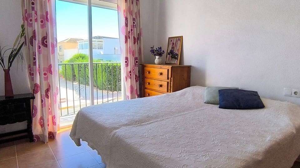 3 sovrum Villa till salu i Montebello med pool garage - 225 000 € (Ref: 10116034)