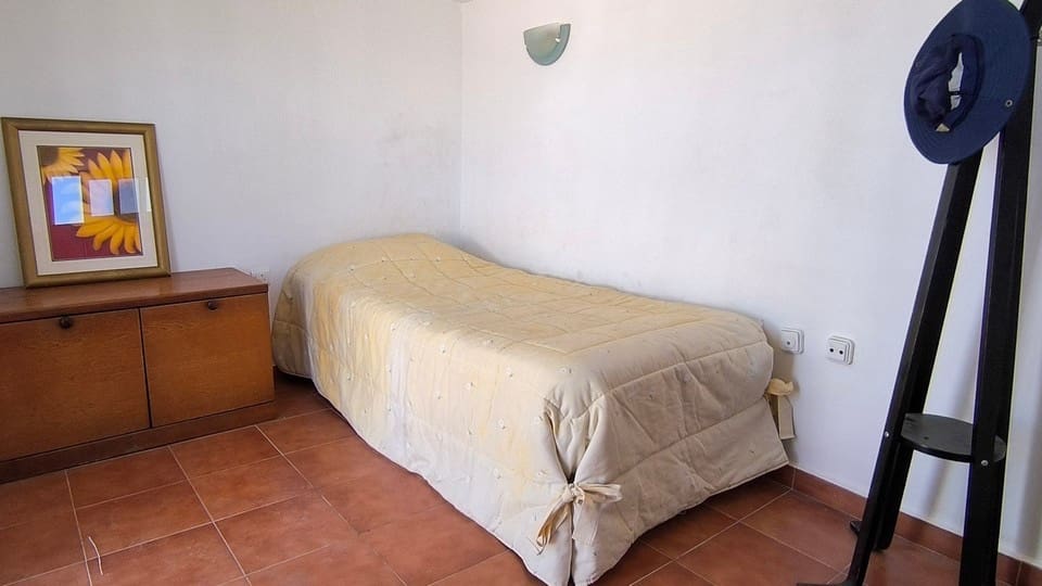 3 sovrum Villa till salu i Montebello med pool garage - 225 000 € (Ref: 10116034)