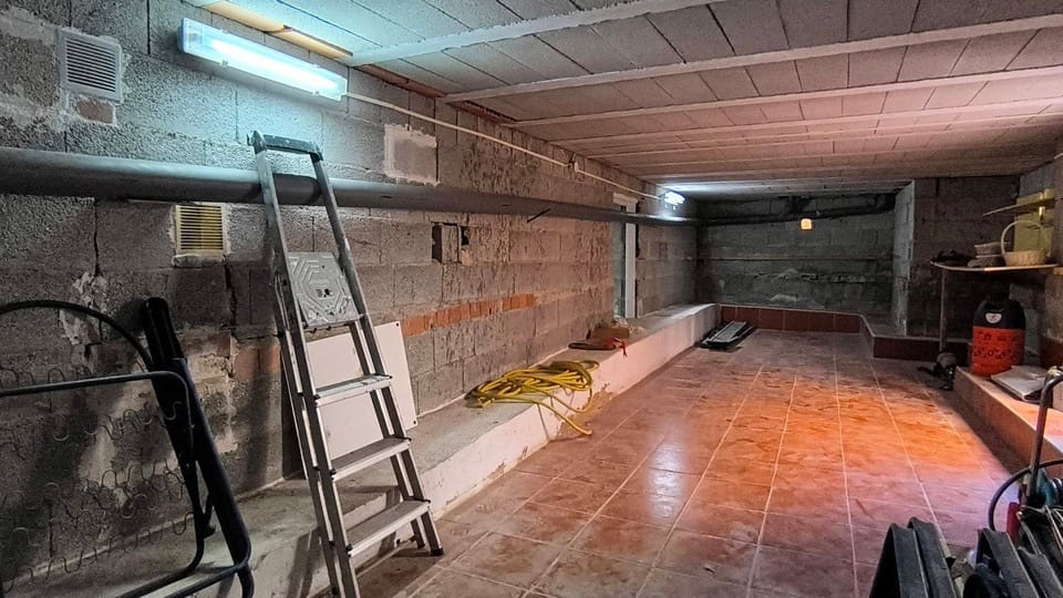 3 sovrum Villa till salu i Montebello med pool garage - 225 000 € (Ref: 10116034)