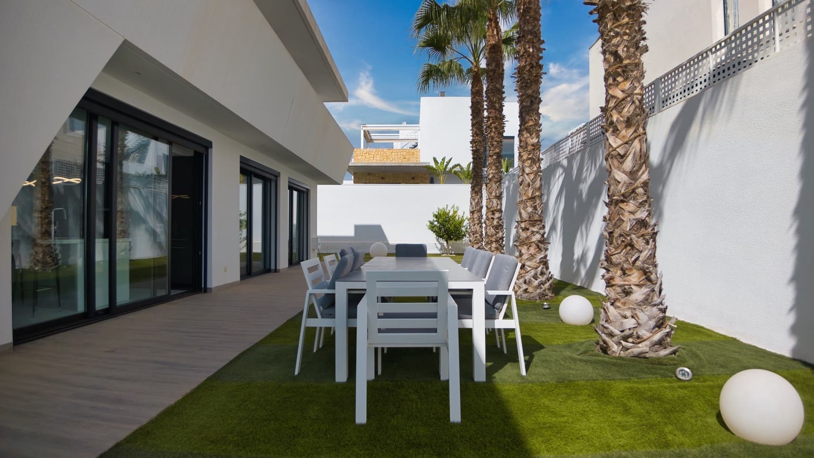 4 camera da letto Villa in vendita in Pueblo Bravo con piscina garage - 1.149.000 € (Rif: 10118139)