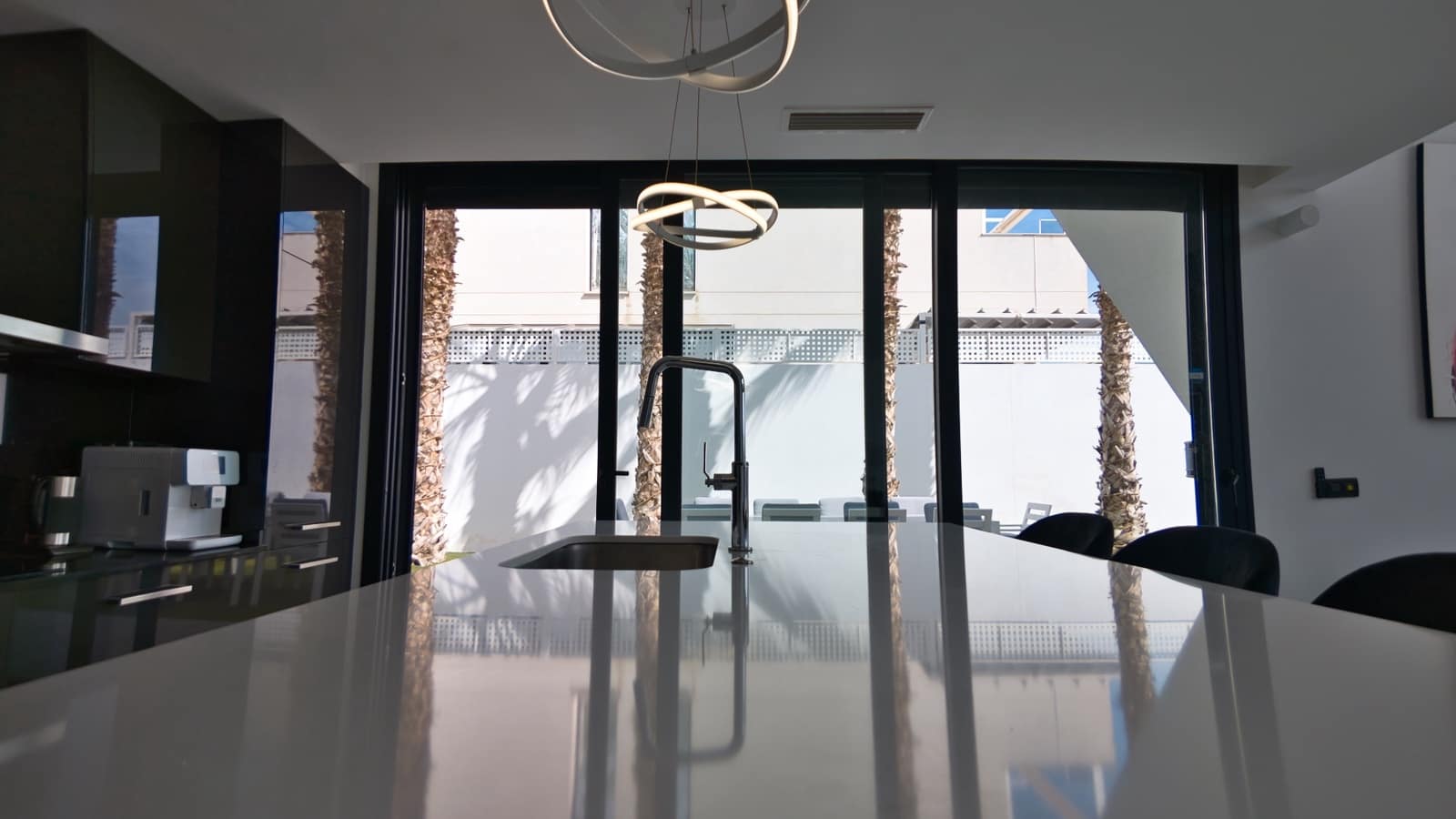 4 camera da letto Villa in vendita in Pueblo Bravo con piscina garage - 1.149.000 € (Rif: 10118139)
