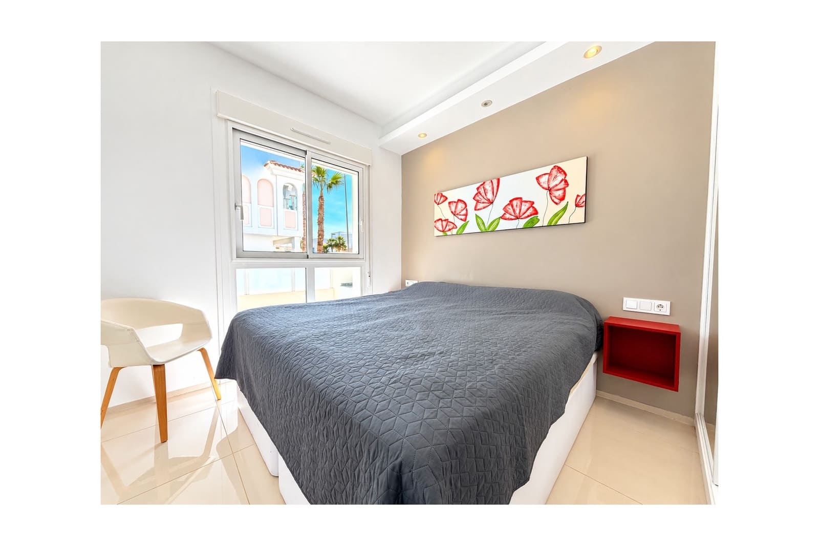 Apartamento de 2 habitaciones en Doña Pepa en venta con piscina garaje - 260.000 € (Ref: 10141662)