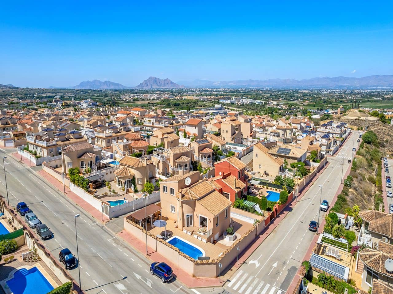 3 slaapkamer Villa te koop in Ciudad Quesada met zwembad garage - € 525.000 (Ref: 10146370)