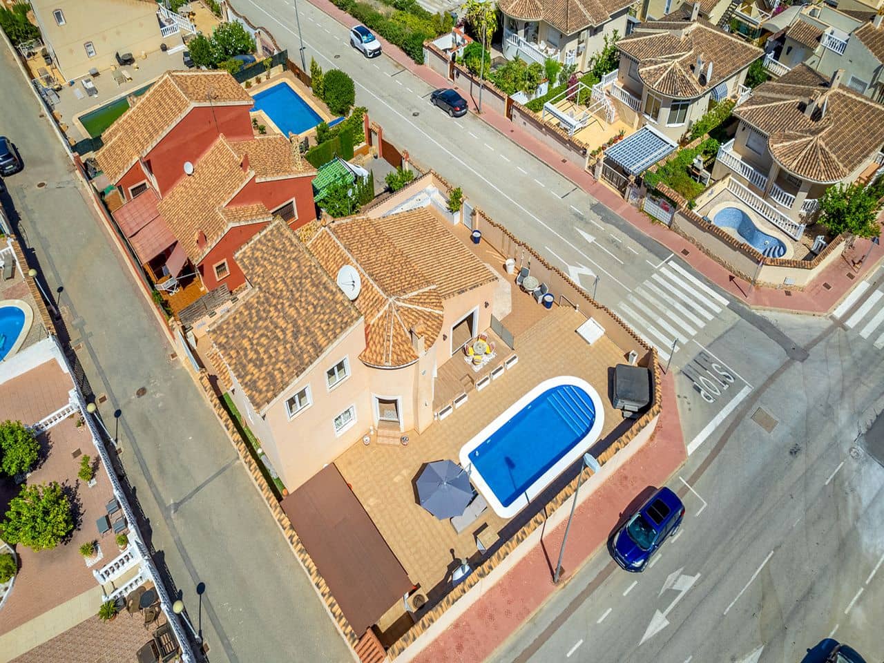 3 slaapkamer Villa te koop in Ciudad Quesada met zwembad garage - € 525.000 (Ref: 10146370)