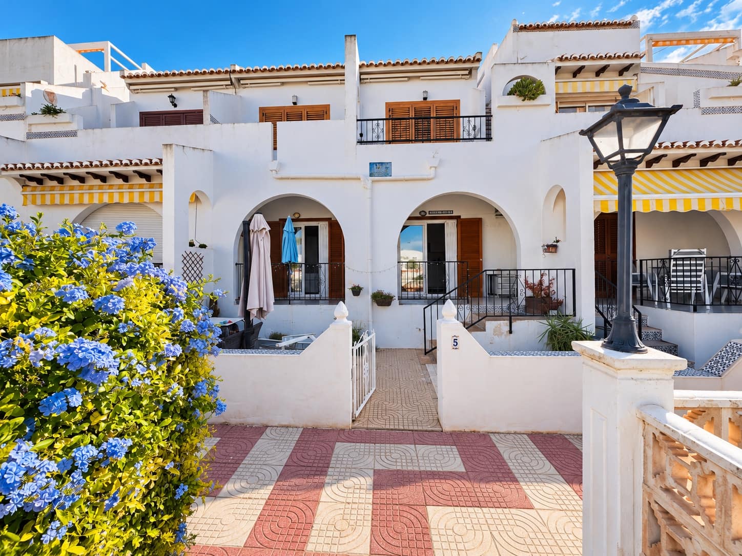 1 bedroom Apartment for sale in Pueblo Bravo with pool - € 125,000 (Ref: 10153984)