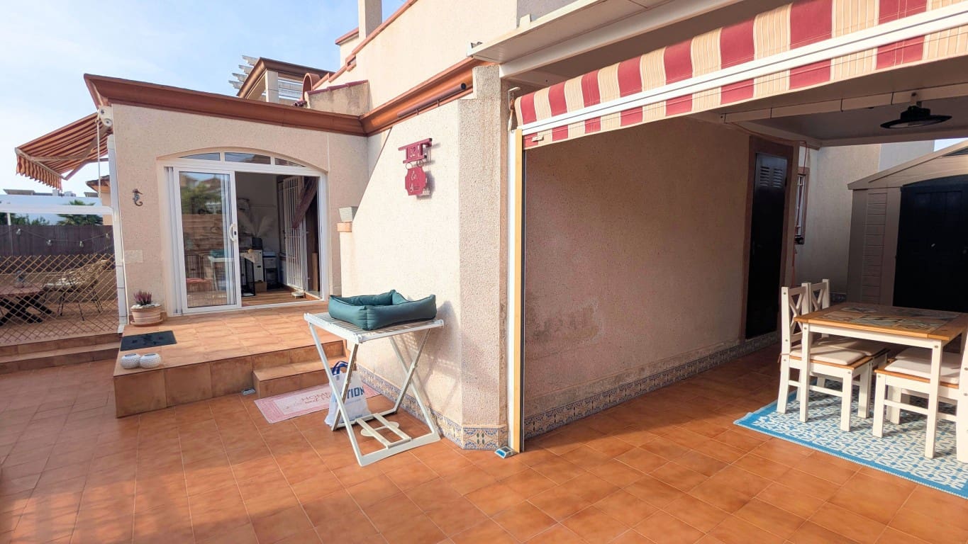 2 soveværelse Semi-Rækkehus til salg i San Fulgencio med swimmingpool - € 189.000 (Ref: 10159176)