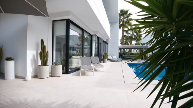 3 quarto Moradia para venda em Pueblo Bravo, Rojales com piscina garagem - 749 950 € (Ref: 10160300)