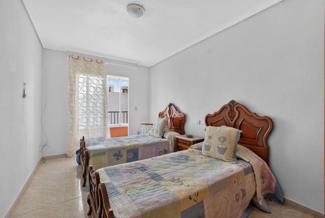 3 soverom Leilighet til salgs i Puerto Deportivo, Torrevieja - € 189 000 (Ref: 10162895)