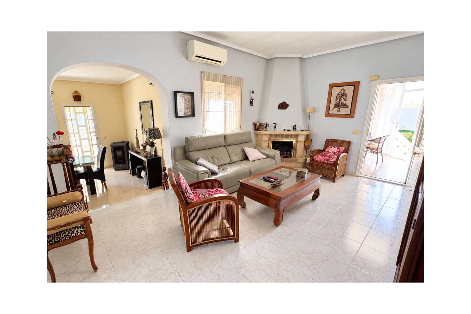 2 bedroom Villa for sale in Pueblo Bravo with pool garage - € 360,000 (Ref: 10163255)