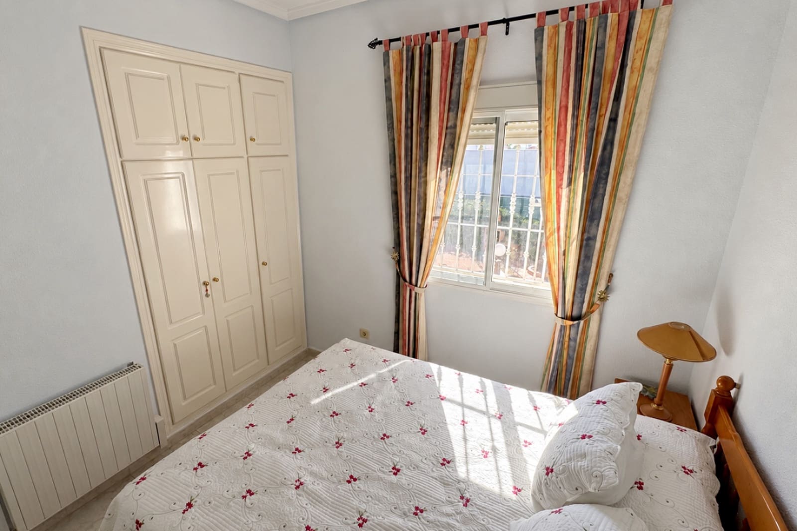 2 bedroom Villa for sale in Pueblo Bravo with pool garage - € 360,000 (Ref: 10163255)
