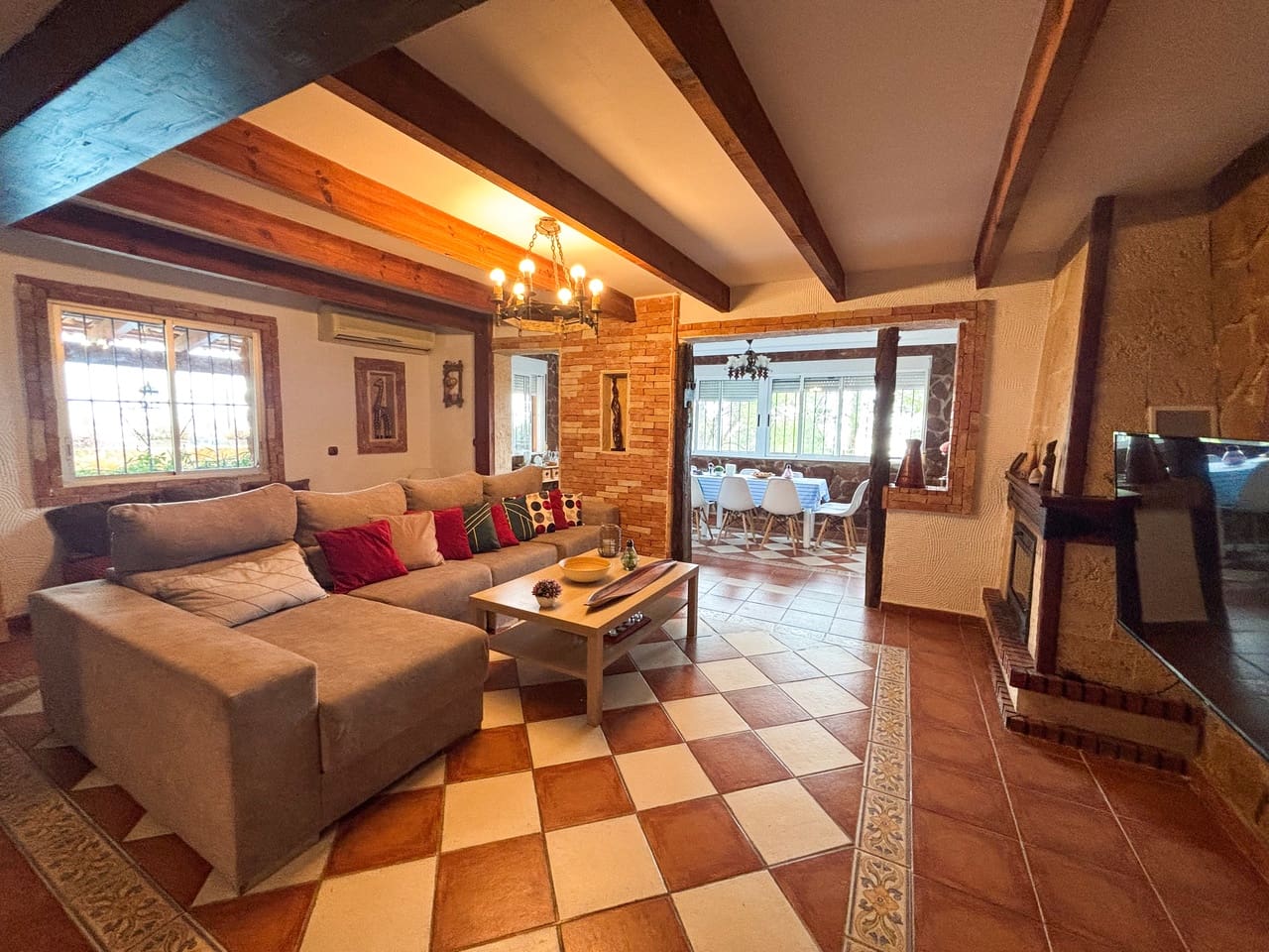 6 sypialnia Willa na sprzedaż w Jacarilla z basenem garażem - 495 000 € (Ref: 10164715)
