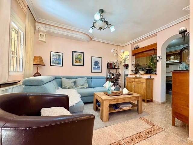 3 soveværelse Byhus til salg i Playa Flamenca, Orihuela med swimmingpool - € 225.000 (Ref: 10166628)