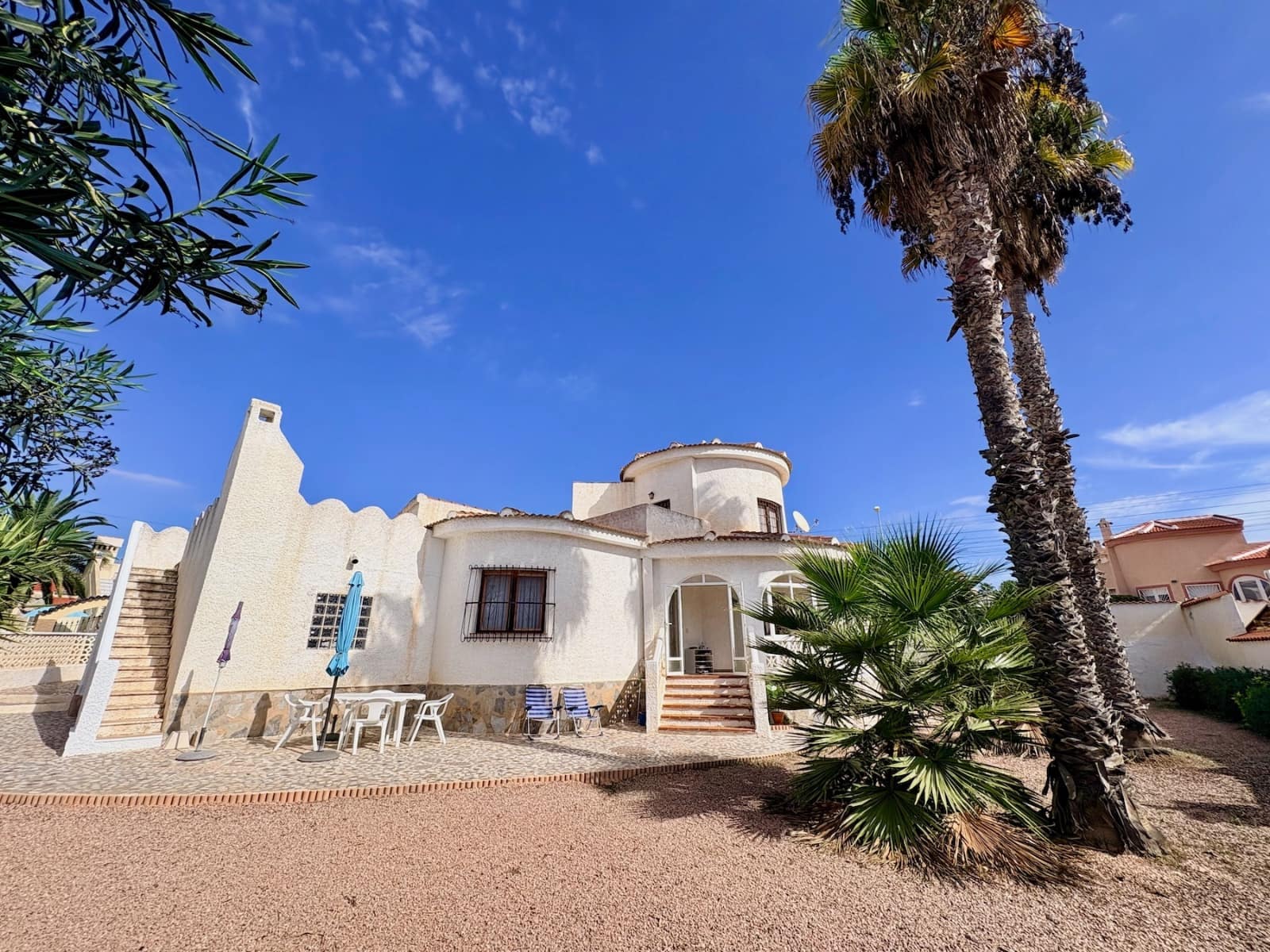 3 Zimmer Villa zu verkaufen in Ciudad Quesada mit Garage - 320.000 € (Ref: 10166629)